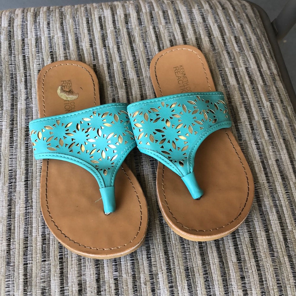 ❌❌SOLD❌❌ Beautiful flip flops